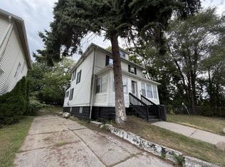 127 Jones St, Mount Clemens, MI 48043