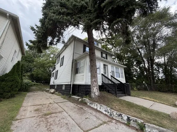 127 Jones St, Mount Clemens, MI 48043