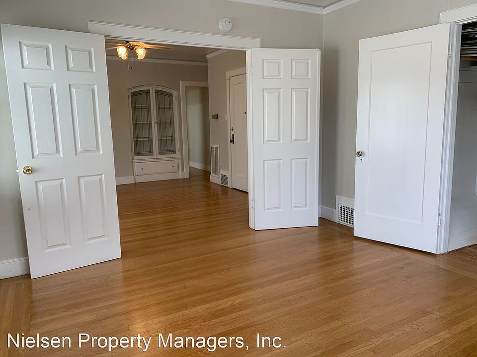 1st image of 721 22nd St APT 4