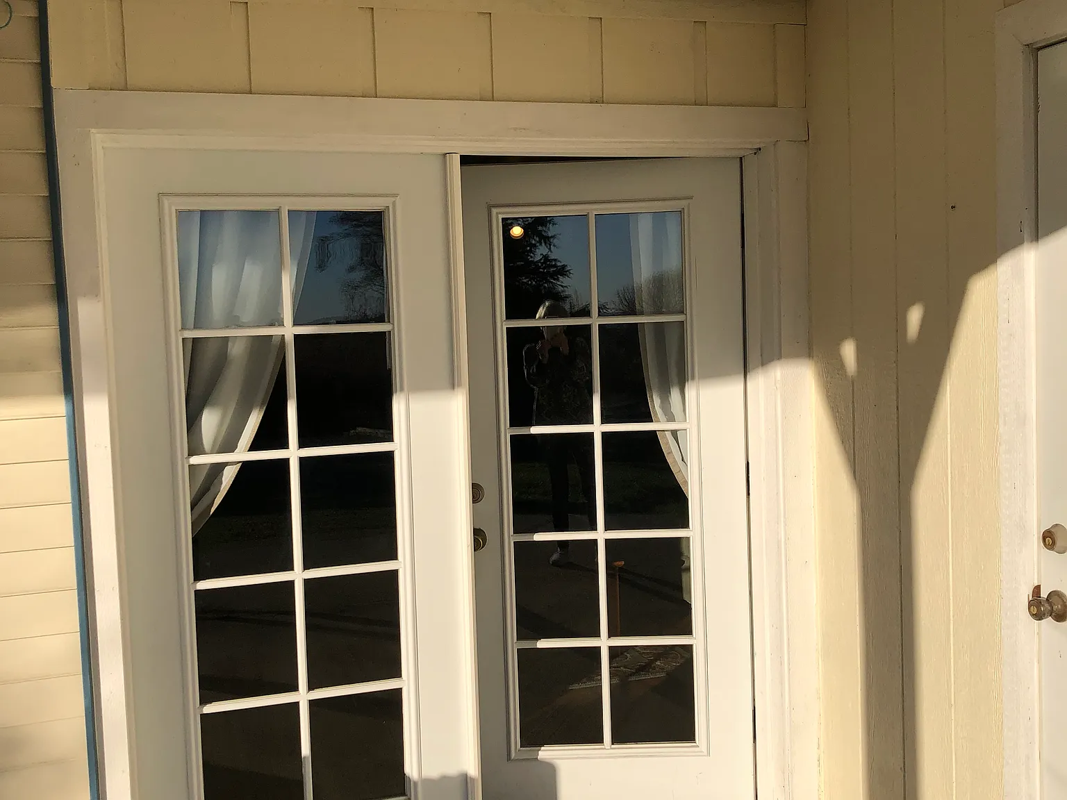 1034 Halsey Dr — Photo 3