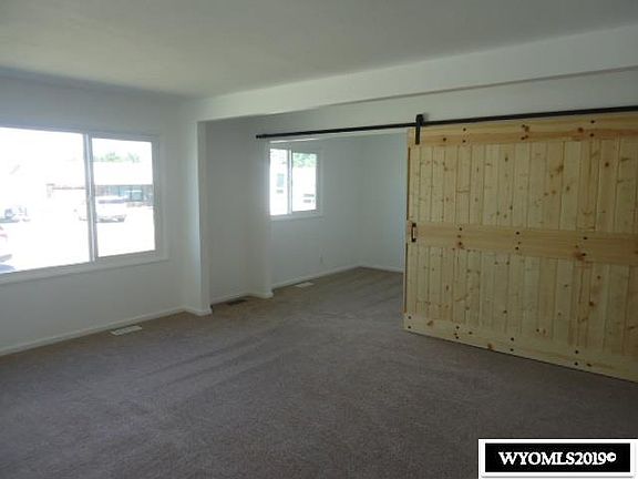 2nd image of 1251 Lincoln Ave