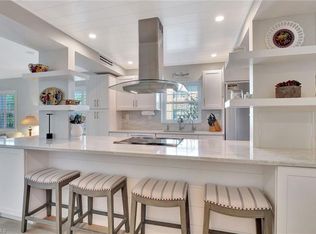 1051 3rd St S APT 201, Naples, FL 34102