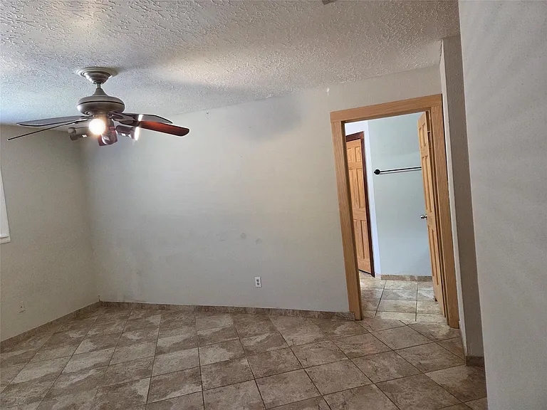 15415 Beechnut St — Photo 12