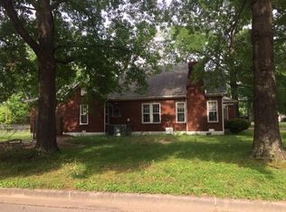 403 E 3rd St, Russellville, AR 72801