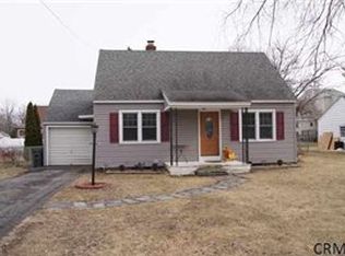 25 Rose Ct, Cohoes, NY 12047