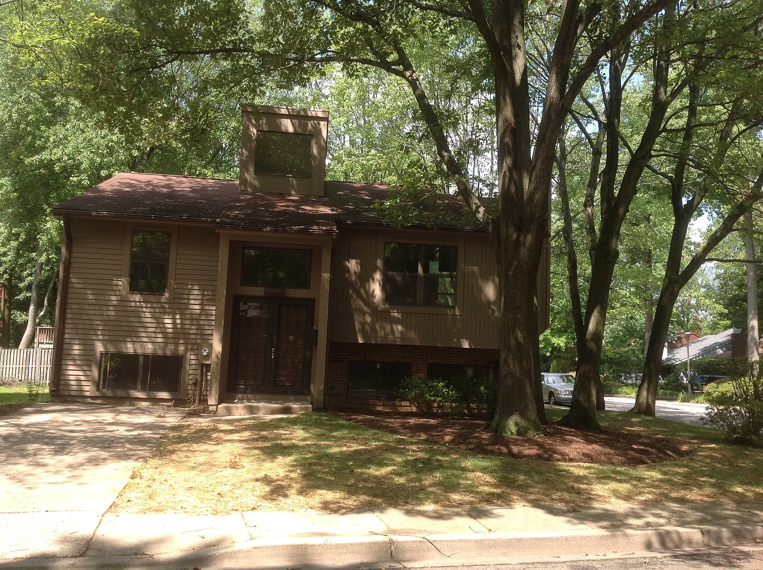1812 Glade Ct photo 1