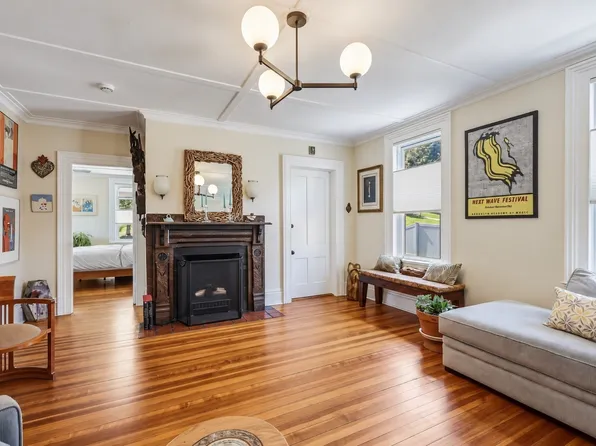 180 State St #A, Northampton, MA 01060