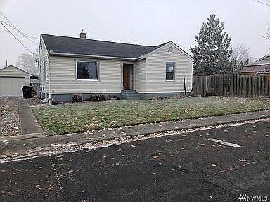 1st image of 1557 Truman St