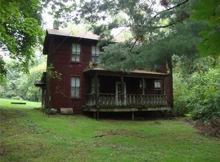 824 Coal Valley Rd, Clairton, PA 15025