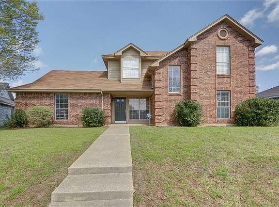 2nd image of 1331 Falcon Dr