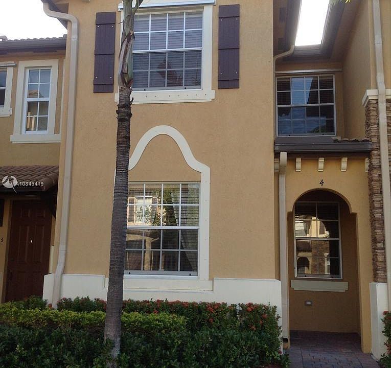 1st image of 9259 SW 227th St #425