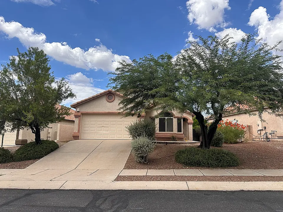 138 W Freddie Canyon Way