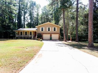 5157 Martindale Ln, Stone Mountain, GA 30088