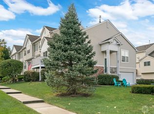 326 Terra Springs Cir, Volo, IL 60020