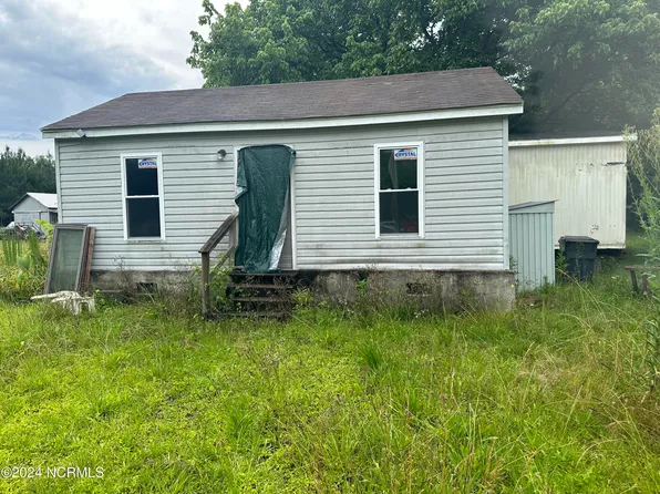 1414 Tom Sessions Road, Whiteville, NC 28472