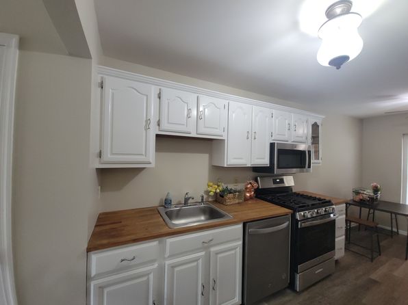 5 Colonial Ct #1