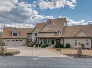 462 Christopher Ln #10, Tryon, NC 28782