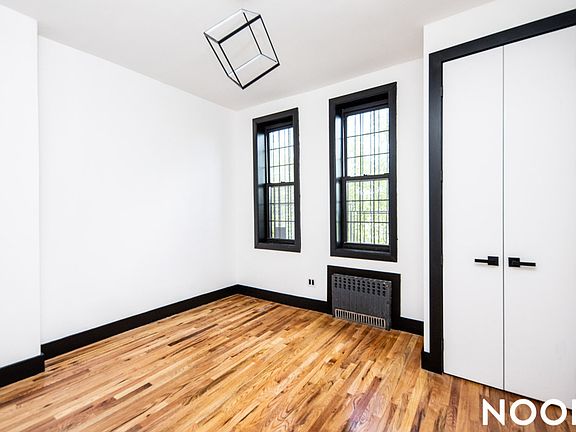 5th image of 1156 Gates Ave #3L