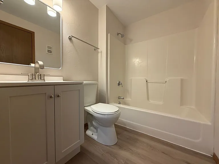 2713 Humboldt Rd — Photo 11