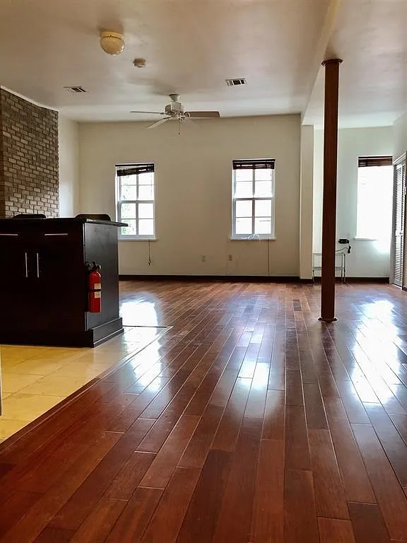 3 bed, 2.0 bath, 1380 sqft, $4,900 — Photo 4