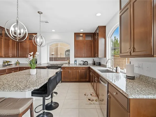 10048 Pipestone St, Las Vegas, NV 89141