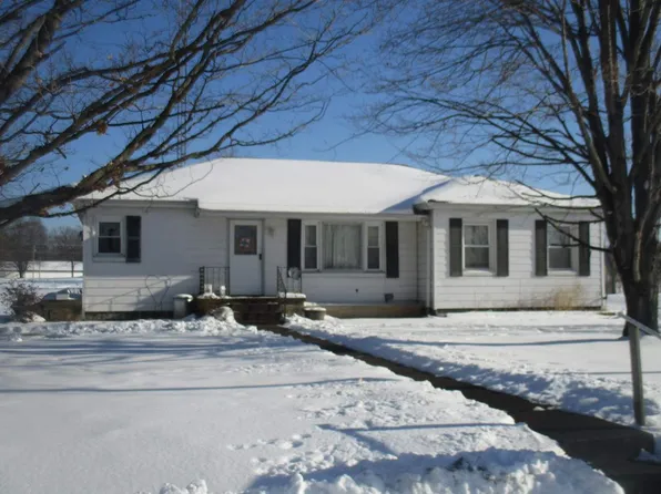 12810 Hart Rd, Loogootee, IN 47553
