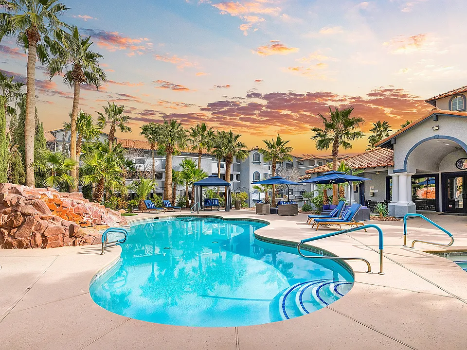Destinations Pebble 55+ Apartment Homes