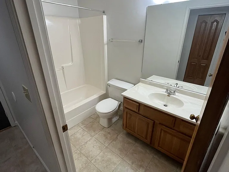 555 Chestnut St #2B — Photo 8