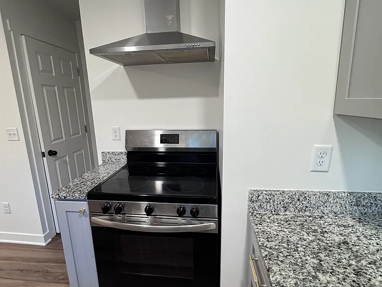 1759 Monterey Ct — Photo 6
