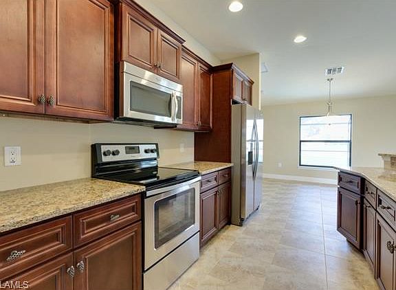 3rd image of 4119 SW 16th Pl