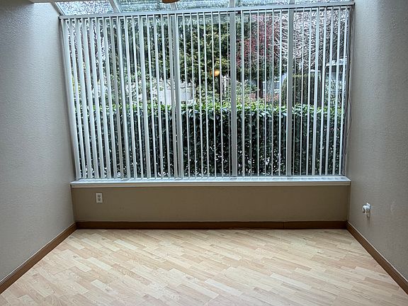 4th image of 16419 Spruce Way APT G1