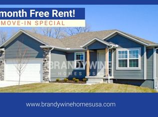 1008 Woodland Dr, Belton, MO 64012