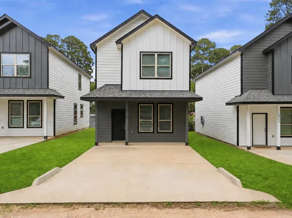 10176 Barberry St, Willis, TX 77318