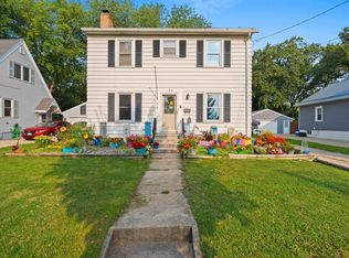 126 S Buchanan St, Green Bay, WI 54303