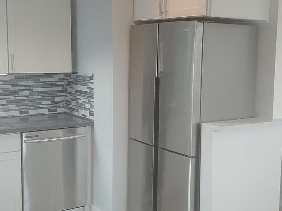 3rd image of 2475 W 236th Pl