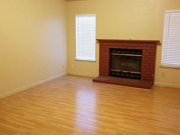 4th image of 8232 Auberry Dr