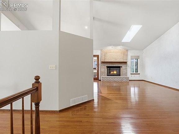 5th image of 4910 Nightshade Cir