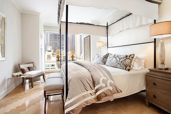 Sold by Compass | media 14