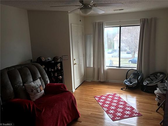 4th image of 116 Liberty Pl