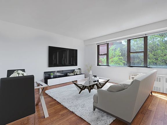3rd image of 100 W 93rd St APT 4D
