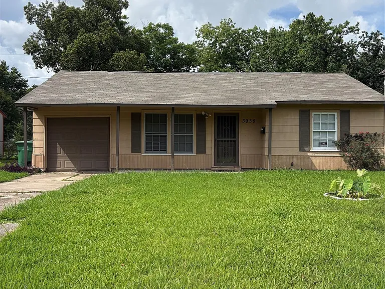 3935 Cosby St — Photo 3