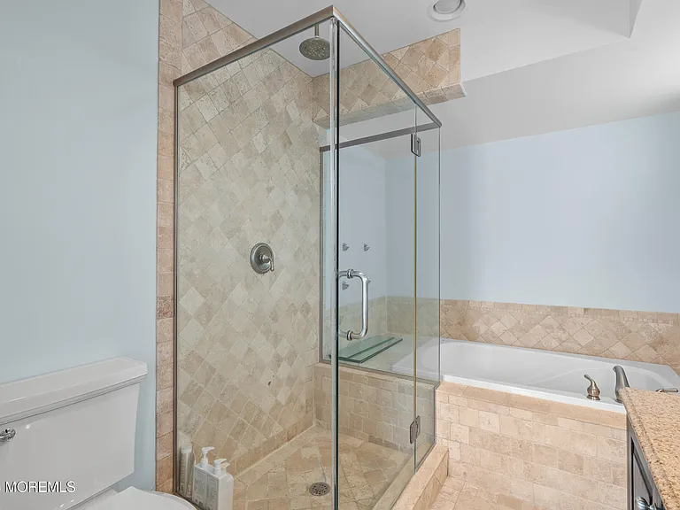 5 Shrewsbury Way — Photo 31