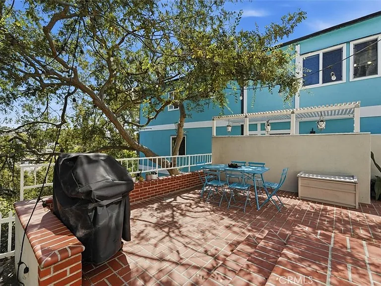 1924 Loma Dr — Photo 40