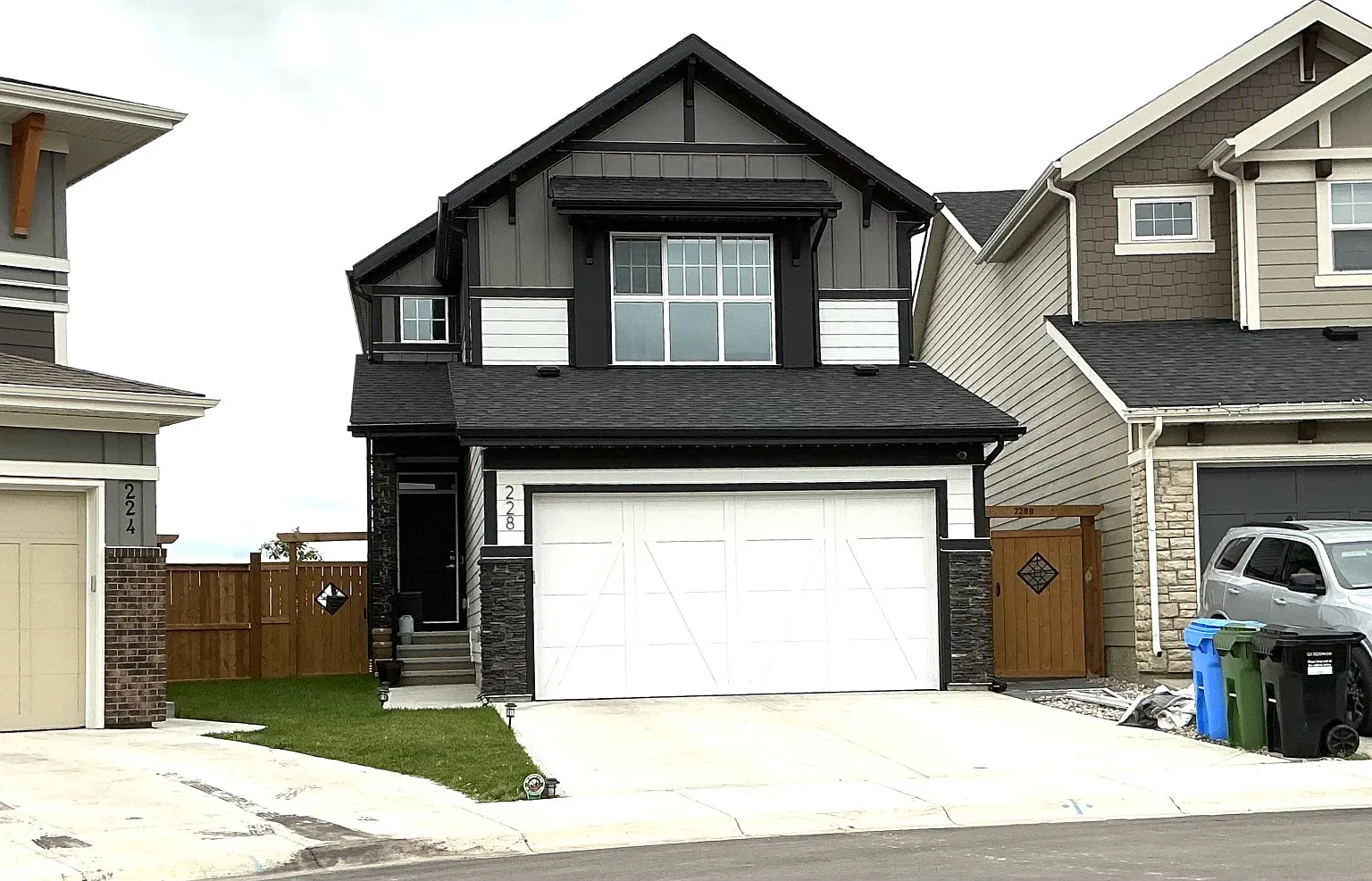 228 Magnolia Cres Se_BSMT — Photo 1