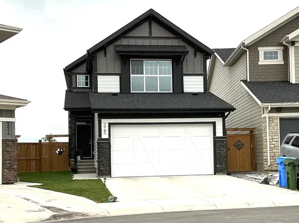 228 Magnolia Cres SE, Calgary, AB T3M 3S4