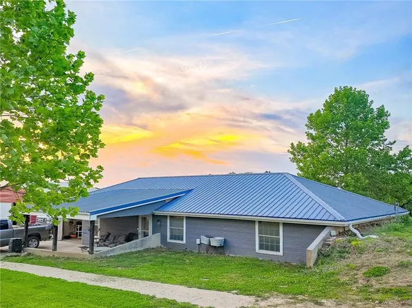 1679 SW 800th Rd, Holden, MO 64040