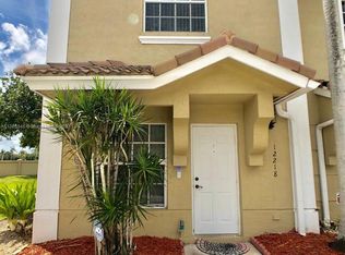 12218 SW 8th Ct, Hollywood, FL 33025