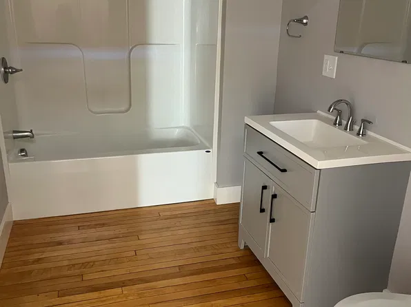 21 Jefferson St #10, Old Town, ME 04468