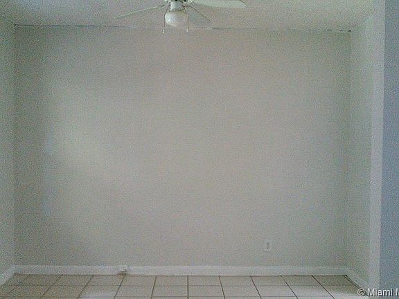 2nd image of 500 NE 2nd St APT 311