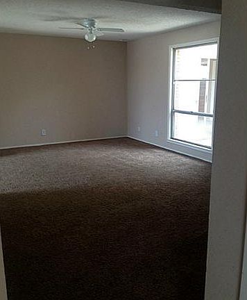 5th image of 5223 Beautonne Ave
